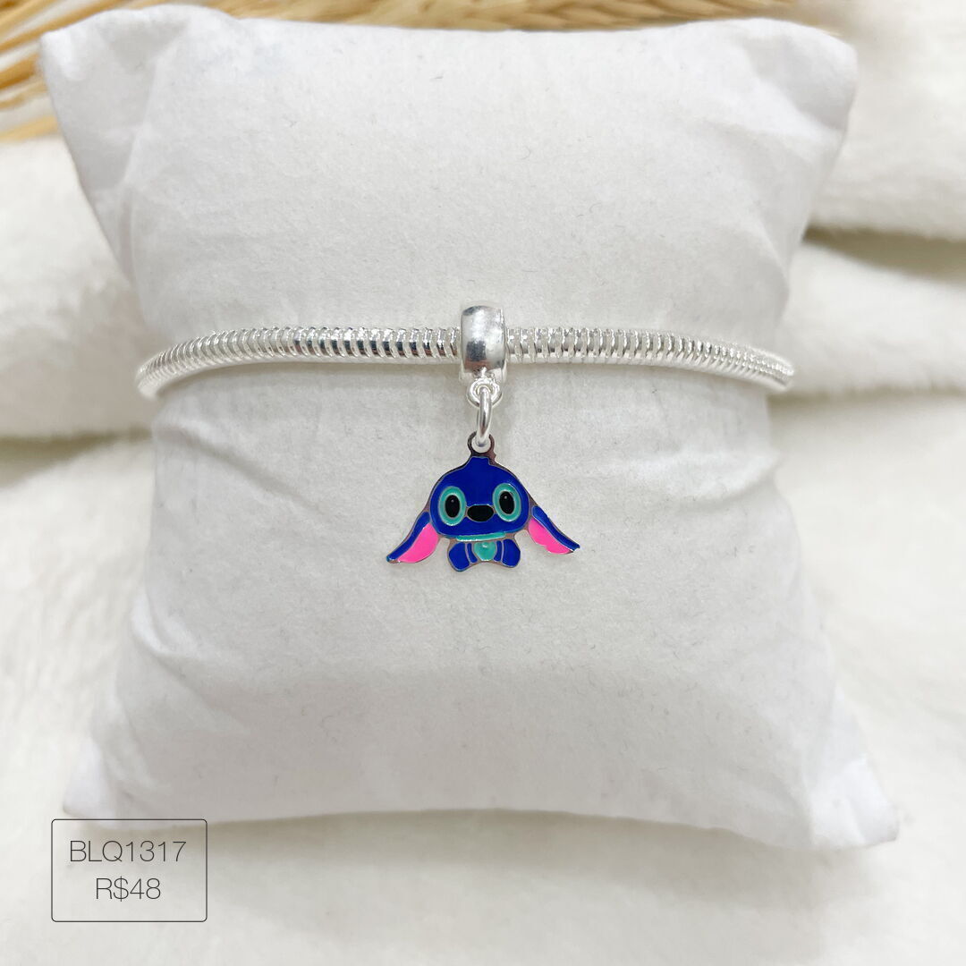 Berloque Stitch Pendurado Esmaltado Prateado